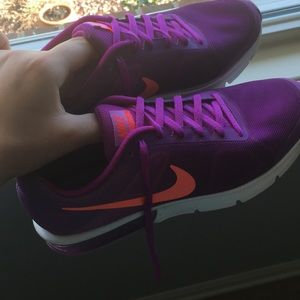 Nike air max sequent running shoes